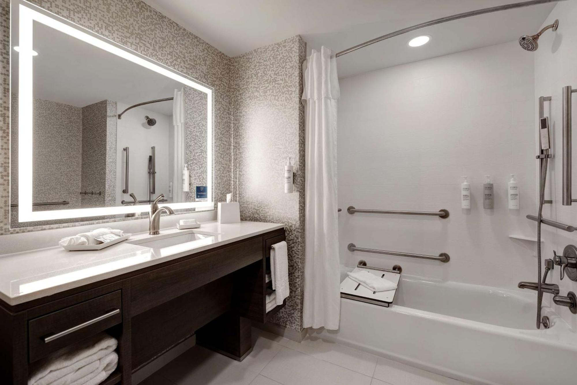 Home2 Suites By Hilton ןילקס-בארה מראה חיצוני תמונה