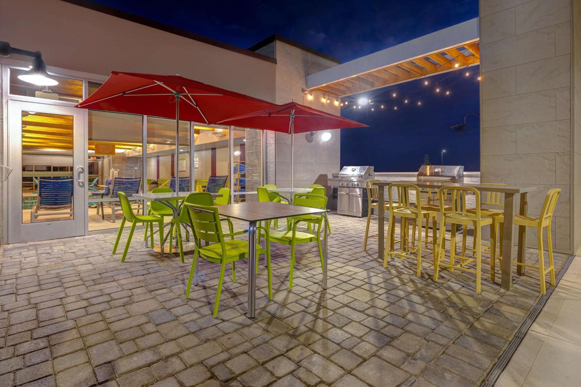 Home2 Suites By Hilton ןילקס-בארה מראה חיצוני תמונה